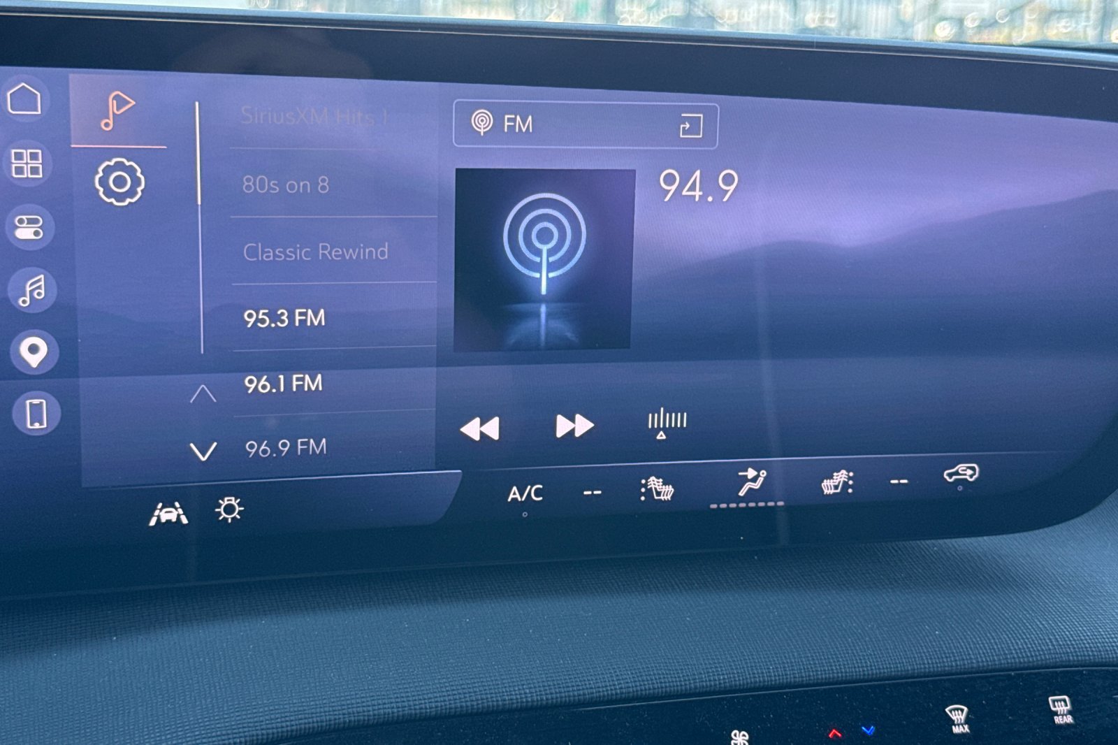 Used 2026 Buick Enclave Preferred FWD image 27