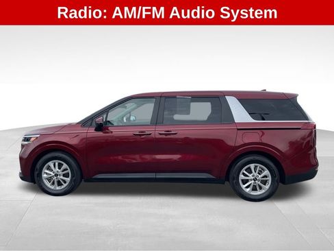 Used 2024 Kia Carnival LX image 2