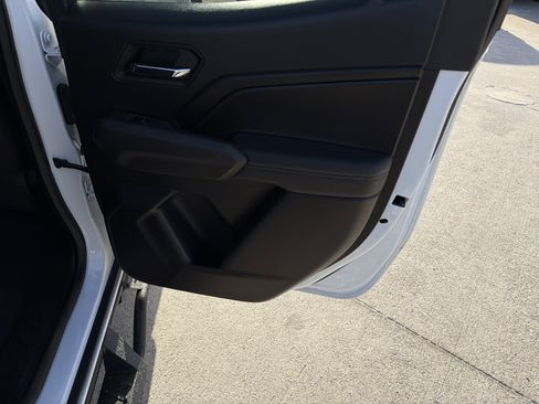 Used 2023 Chevrolet Colorado LT w/ LT Convenience Package image 17