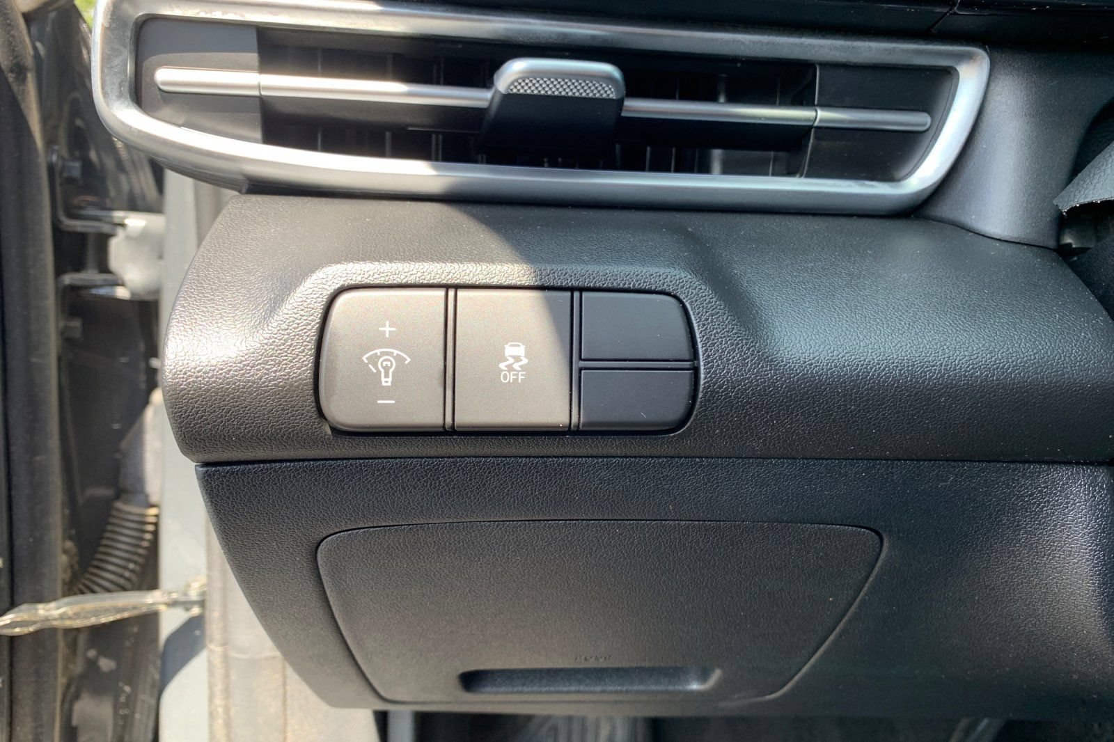 Used 2024 Hyundai Elantra Limited FWD image 33