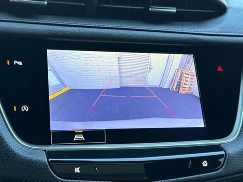 Used 2025 Cadillac XT5 Premium Luxury image 19