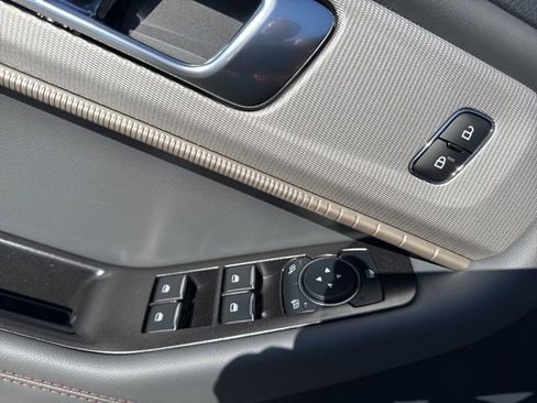 New 2026 Ford Explorer Active image 13