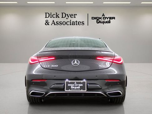 Used 2025 Mercedes-Benz CLE 300 4MATIC Coupe image 3