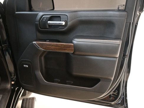 Used 2019 Chevrolet Silverado 1500 High Country w/ High Country Premium Package image 28