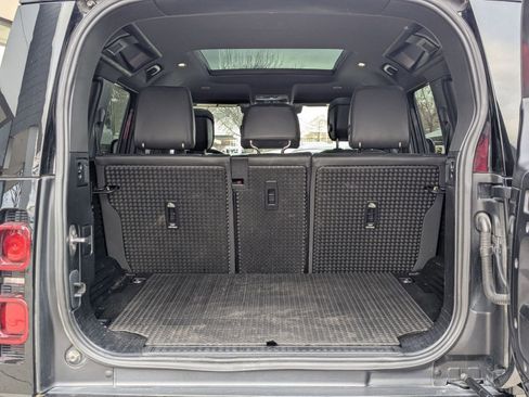 Used 2024 Land Rover Defender 110 X-Dynamic SE image 22