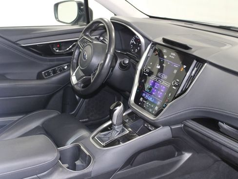Used 2022 Subaru Outback Limited image 28