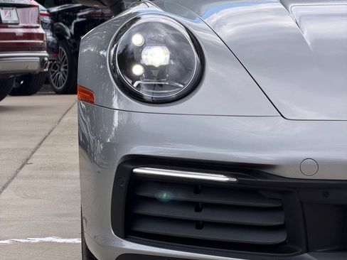 Used 2021 Porsche 911 Carrera w/ Premium Package RWD image 11