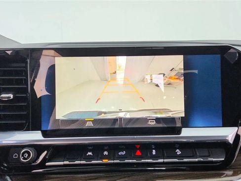 Used 2023 Chevrolet Silverado 1500 RST w/ Z71 Off-Road Package image 38