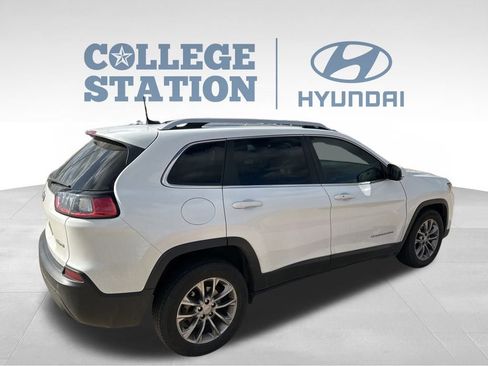 Used 2019 Jeep Cherokee Latitude Plus image 10