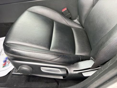 Used 2025 MAZDA MAZDA3 s FWD image 24