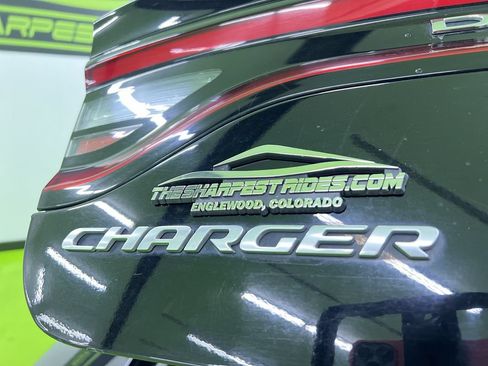 Used 2021 Dodge Charger SXT w/ Leather Interior Group RWD image 12