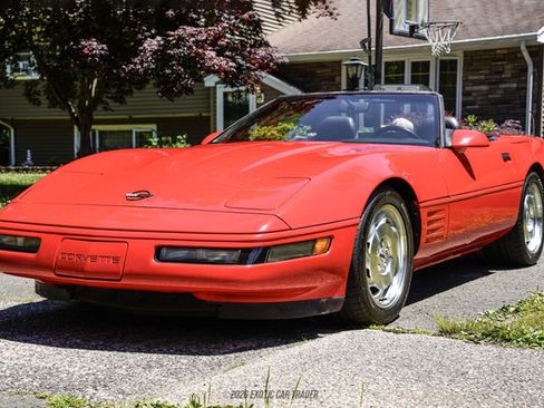 Used 1994 Chevrolet Corvette Convertible RWD image 14