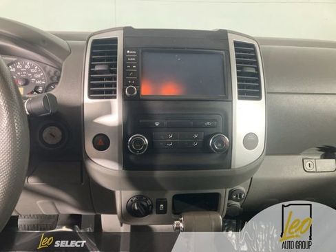 Used 2019 Nissan Frontier SV image 14