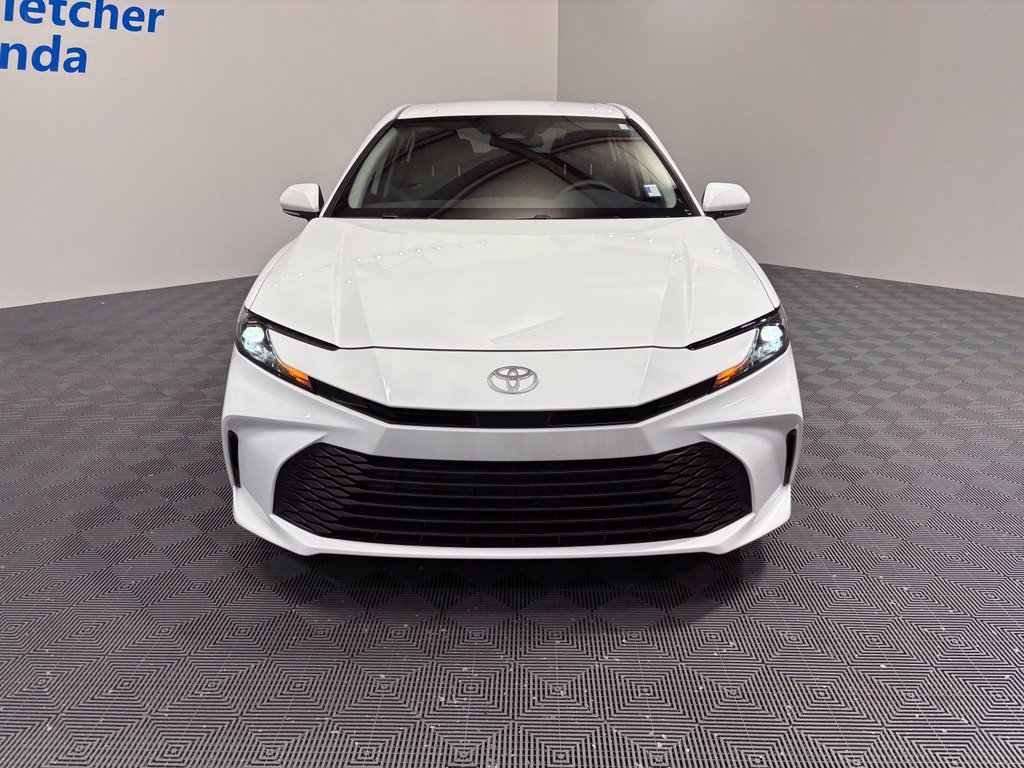 Used 2025 Toyota Camry LE FWD image 8