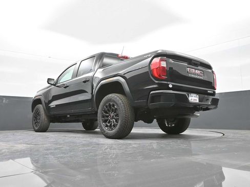 New 2026 GMC Canyon Elevation w/ Convenience Package image 41