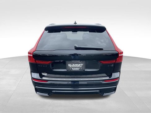 Used 2024 Volvo XC60 B5 Ultimate w/ Protection Package Premier AWD/4WD image 28