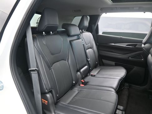 Used 2023 INFINITI QX60 Luxe w/ Performance Audio Package image 38