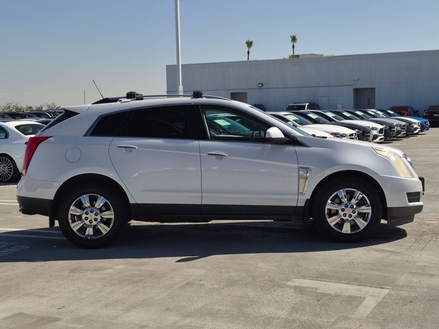 Used 2016 Cadillac SRX Luxury w/ Driver Awareness Package AWD/4WD image 4
