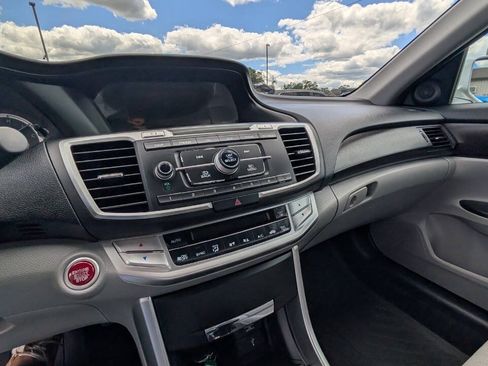 Used 2014 Honda Accord EX image 29