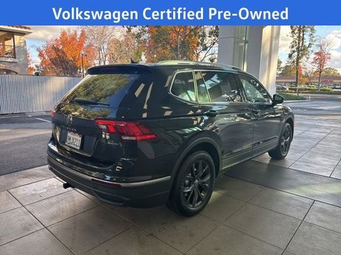 Certified 2024 Volkswagen Tiguan SE w/ Panoramic Sunroof Package image 8