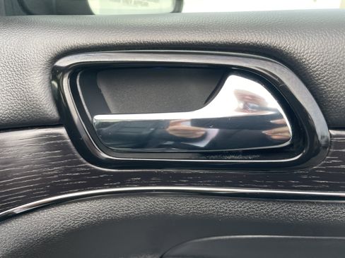 Certified 2020 Jeep Grand Cherokee High Altitude image 12