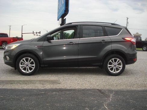 Used 2018 Ford Escape SE AWD/4WD image 5