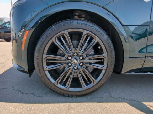 New 2026 Cadillac Lyriq V image 30