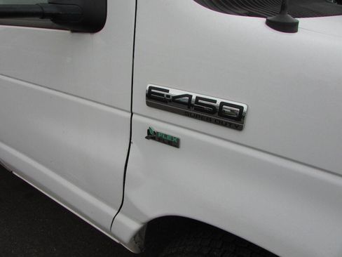 Used 2012 Ford E-450 and Econoline 450 Super Duty w/ PWR Locks & Windows Group image 50