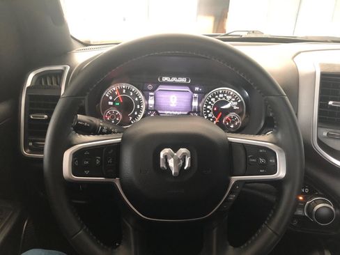 Used 2022 RAM 1500 Big Horn AWD/4WD image 14