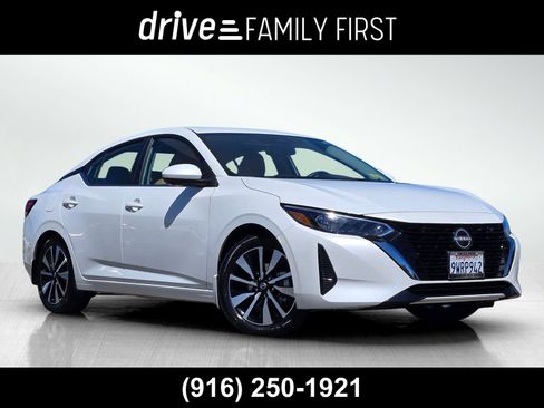Used 2025 Nissan Sentra SV w/ SV Premium Package FWD image 1