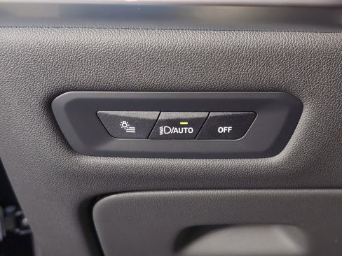 New 2026 BMW X5 sDrive40i w/ Climate Comfort Package image 16