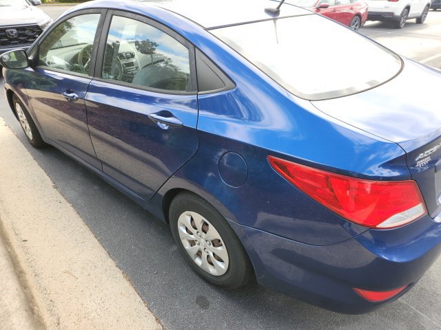 Used 2016 Hyundai Accent SE w/ Option Group 02 FWD image 11