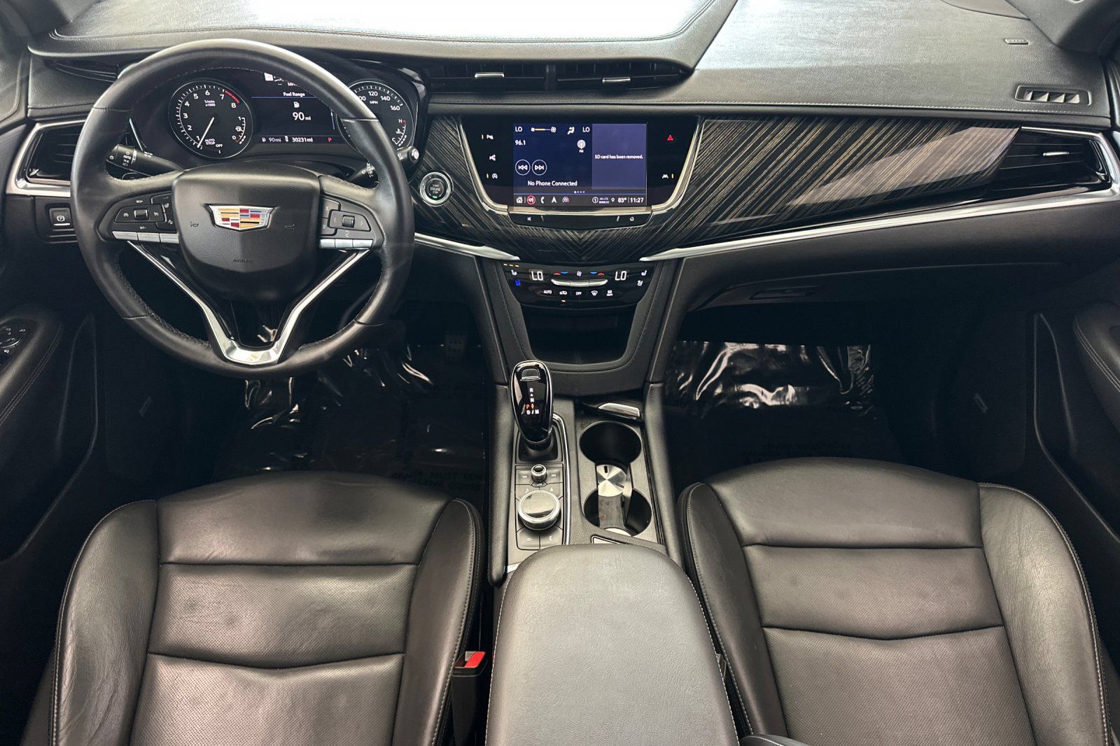 Used 2024 Cadillac XT6 Premium Luxury w/ Technology Package FWD image 16