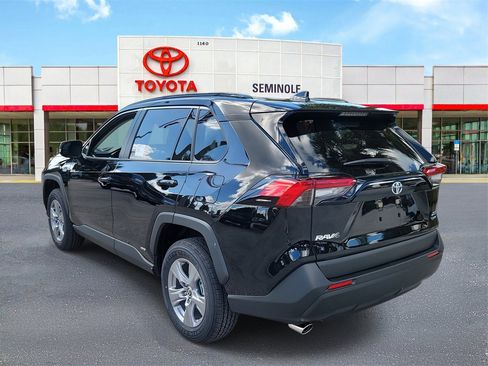 New 2025 Toyota RAV4 XLE image 4