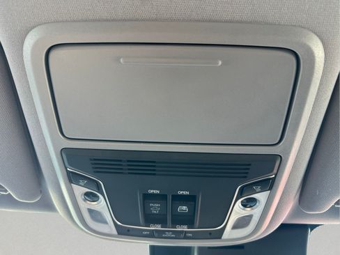Used 2022 Honda Ridgeline RTL-E image 33