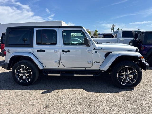 Used 2024 Jeep Wrangler Unlimited w/ Convenience Group AWD/4WD image 4