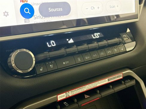 New 2026 Toyota Tundra Limited AWD/4WD image 27
