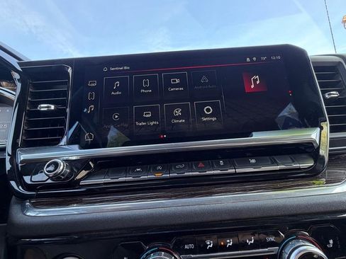 Used 2023 GMC Sierra 1500 SLE image 33