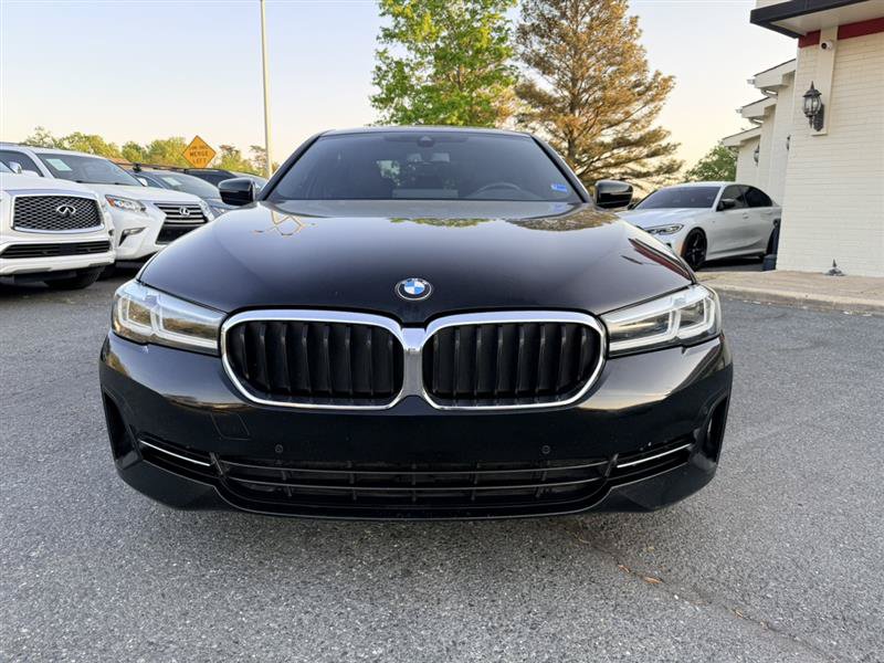 Used 2022 BMW 540i w/ Premium Package RWD image 2