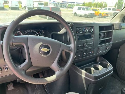 Used 2023 Chevrolet Express 2500 Extended RWD image 10