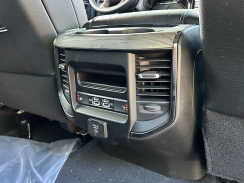 New 2025 RAM 3500 Limited image 33