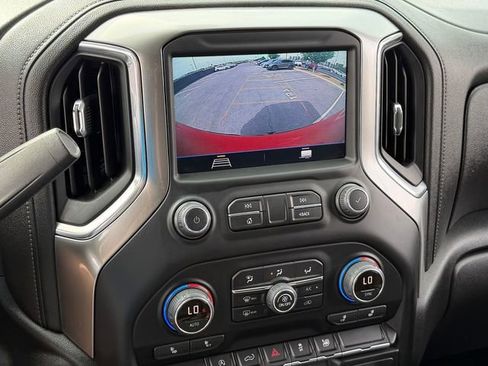 Used 2021 Chevrolet Silverado 1500 LT image 18