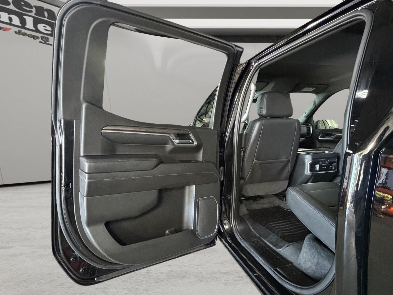 Used 2022 Chevrolet Silverado 1500 LTZ w/ LTZ Convenience Package II AWD/4WD image 7