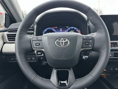 New 2026 Toyota Camry XLE image 19
