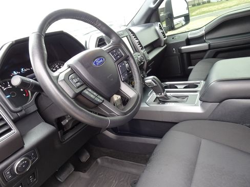 Used 2020 Ford F150 XLT w/ Equipment Group 302A Luxury image 13