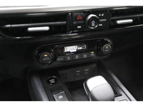 Used 2026 Nissan Kicks SV FWD image 25