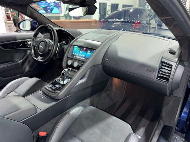 Used 2020 Jaguar F-TYPE R-Dynamic AWD/4WD image 52