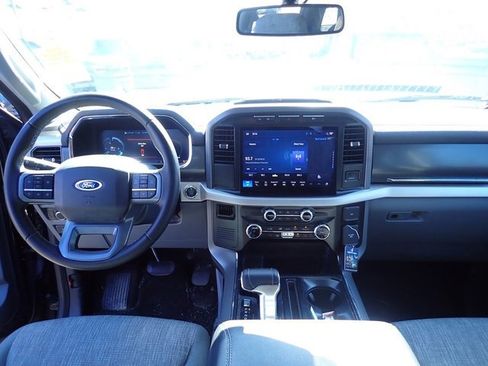 Used 2023 Ford F150 Lightning XLT image 12