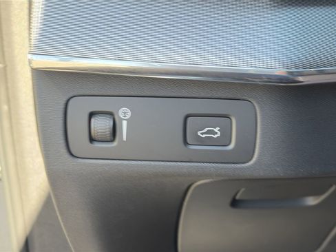 Used 2021 Volvo XC90 T6 R-Design w/ Protection Package Premier image 22