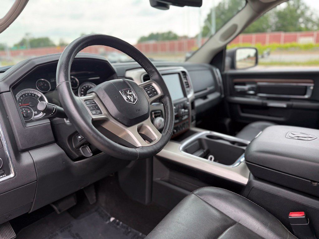 Used 2015 RAM 1500 Laramie w/ Convenience Group AWD/4WD image 25